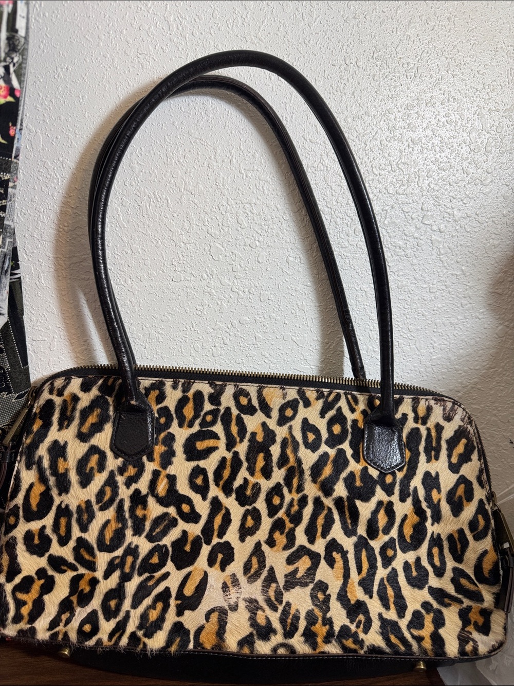 To die For Leopard Fur Hobo International Shoulder Bag with Damage